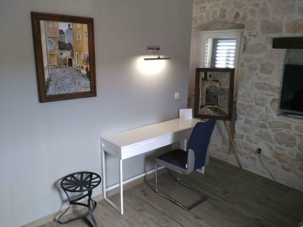 Apartment Buga Слатине Экстерьер фото
