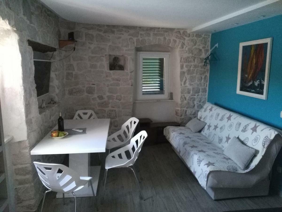 Apartment Buga Слатине Экстерьер фото