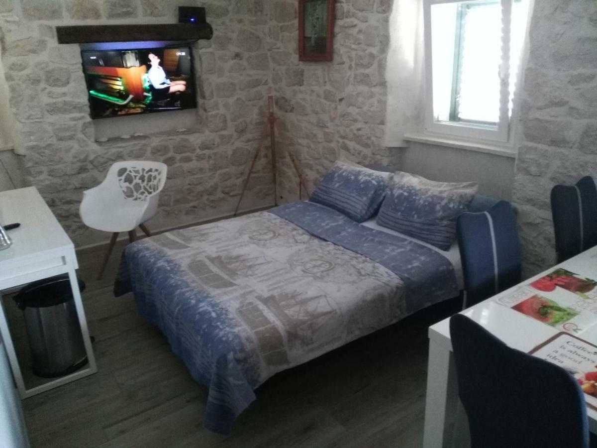 Apartment Buga Слатине Экстерьер фото
